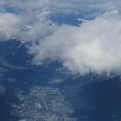 Flugwegposition um 08:23:48: Aufgenommen in der Nähe von Gemeinde Wattens, Wattens, Österreich in 5337 Meter